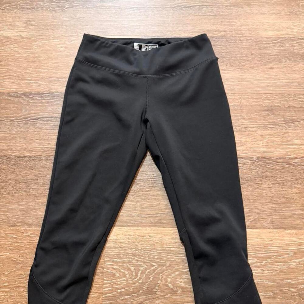 New balance black capri workout leggings
